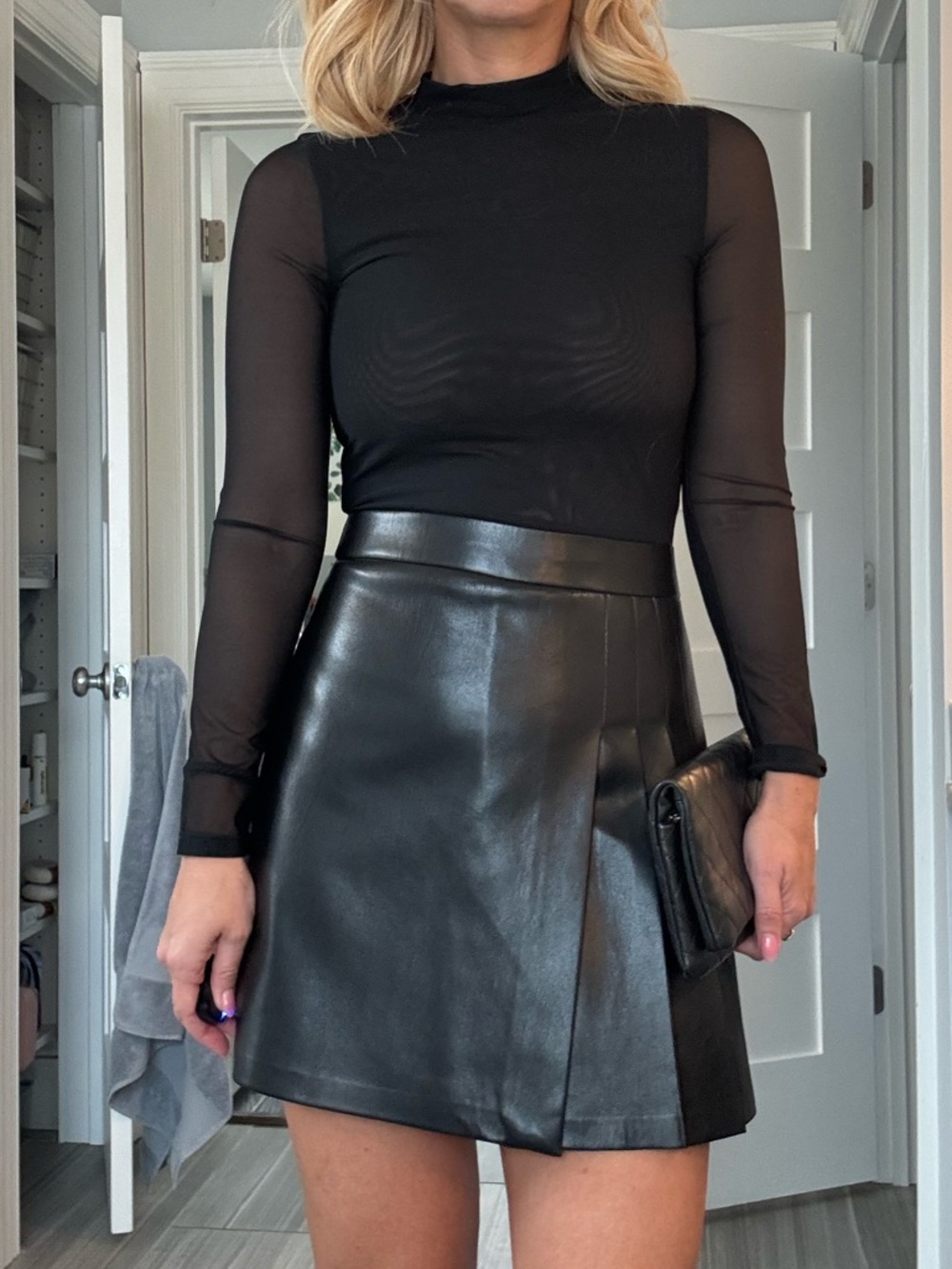 Alice + Olivia Black Faux Leather Pleated Mini Dress Sheer Mesh Sleeves Size 4